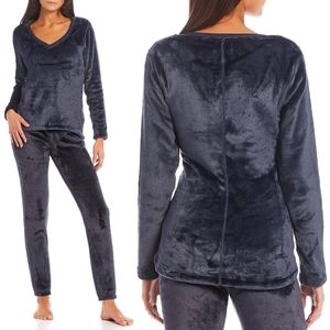 ⭐️NEW⭐️UGG - Daisy Sleep & Lounge Fleece Long Sleeve Top